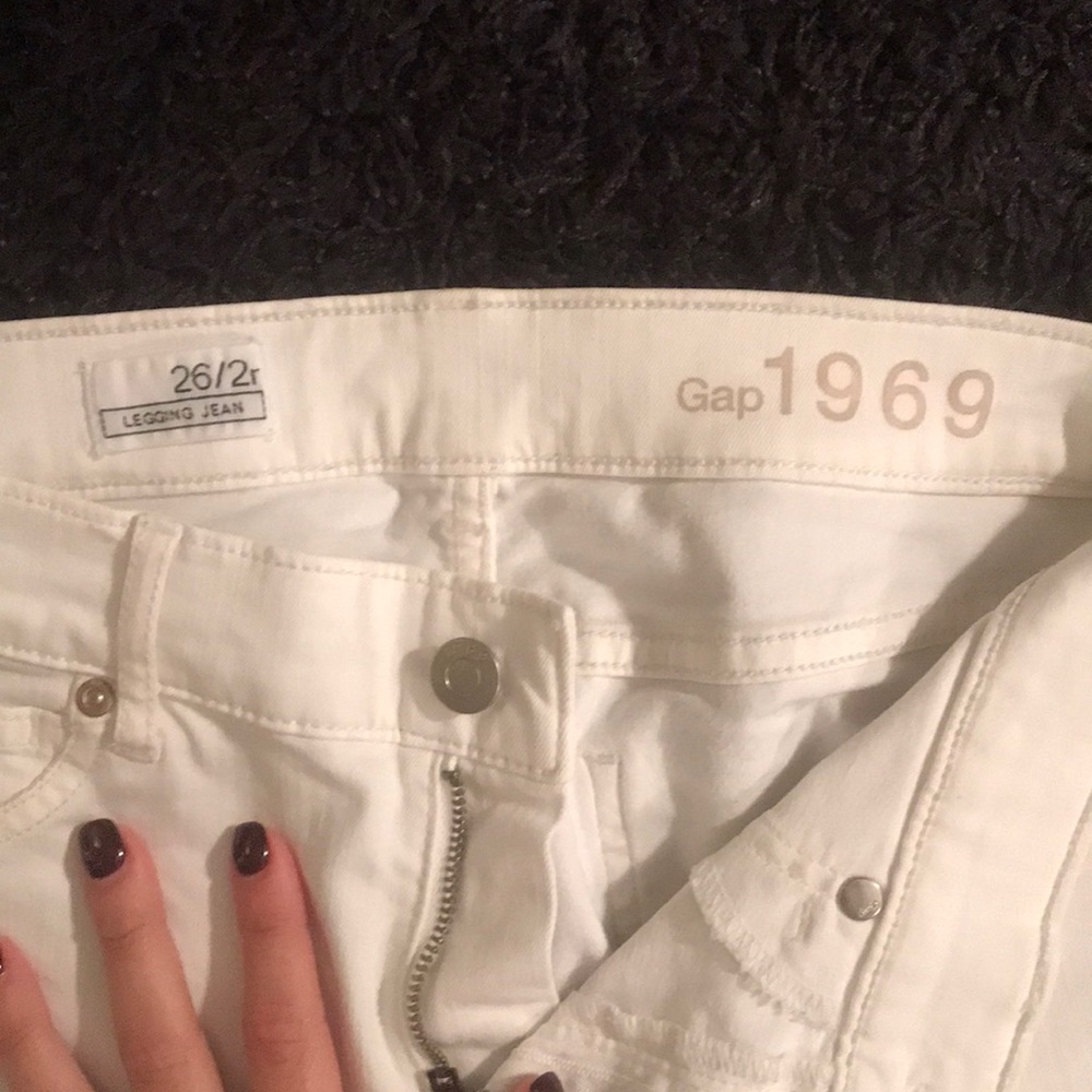 White GAP ankle jeggings!
